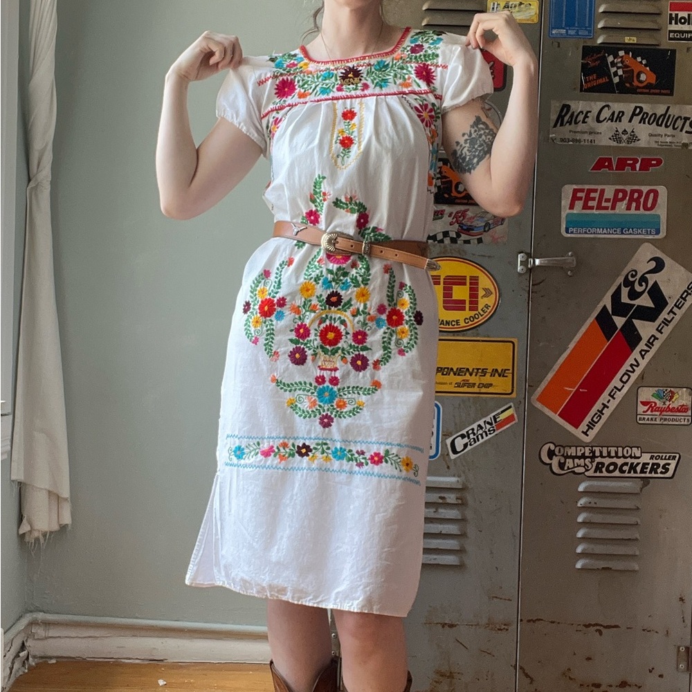 Vintage 70s Mexican Embroidered Folk Dress | Oaxaca Cotton Floral | Size S/M